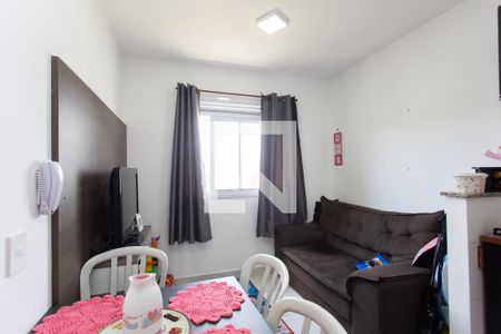 Sala / Cozinha de apartamento à venda com 2 quartos, 33m² em Vila Carmosina, São Paulo