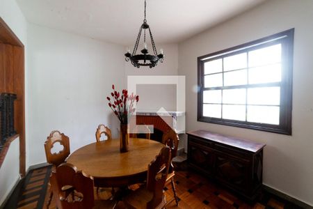 Sala de casa para alugar com 4 quartos, 166m² em Lourdes, Belo Horizonte