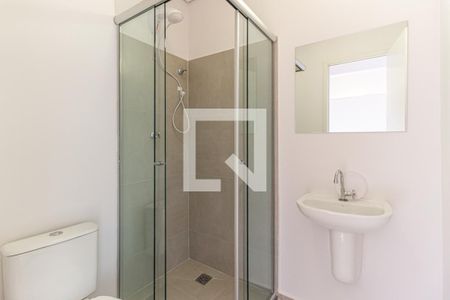 Banheiro de apartamento para alugar com 1 quarto, 27m² em República, São Paulo