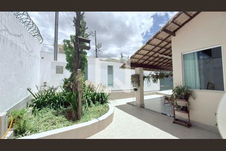 Jardim de casa à venda com 3 quartos, 600m² em Várzea, Lagoa Santa