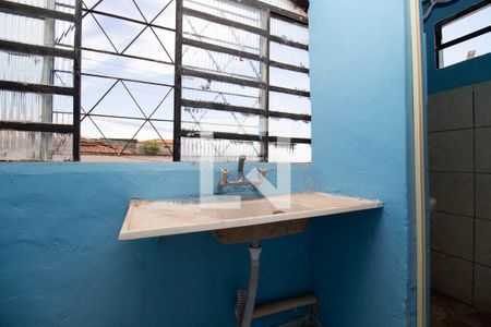 Cozinha e Área de Serviço de kitnet/studio para alugar com 1 quarto, 30m² em Setor Habitacional Vicente Pires, Brasília