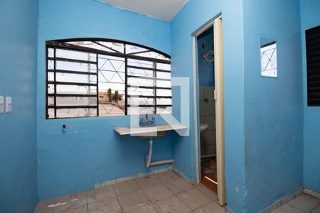 Cozinha e Área de Serviço de kitnet/studio para alugar com 1 quarto, 30m² em Setor Habitacional Vicente Pires, Brasília