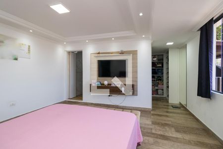 Suíte 1 de casa à venda com 3 quartos, 400m² em Parque dos Bancarios, São Paulo