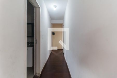 Corredor de casa para alugar com 3 quartos, 250m² em Jardim Rodeio, Mogi das Cruzes