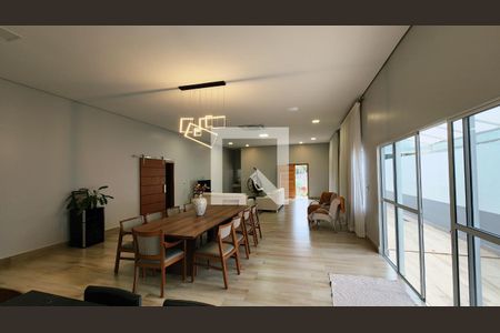 Sala de casa para alugar com 3 quartos, 600m² em Medeiros, Jundiaí