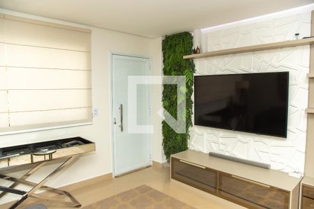 Sala de casa de condomínio à venda com 3 quartos, 100m² em Santo Amaro, São Paulo