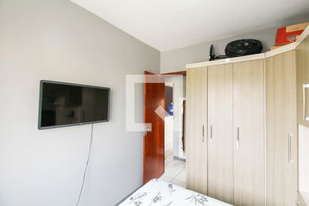 Quarto 2 de apartamento para alugar com 2 quartos, 48m² em Guajuviras, Canoas
