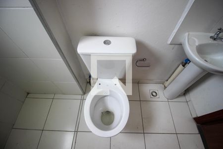 Banheiro de apartamento para alugar com 1 quarto, 30m² em Vila Helena, Sorocaba