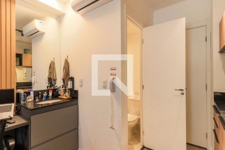 Banheiro de kitnet/studio à venda com 1 quarto, 20m² em Jardim das Acacias, São Paulo