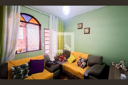 Sala de casa à venda com 4 quartos, 400m² em Santa Cruz, Belo Horizonte