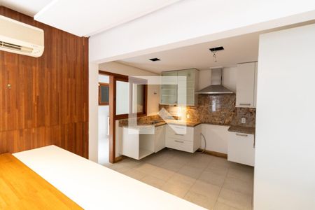 Cozinha de casa de condomínio para alugar com 4 quartos, 400m² em Jardim Isabel, Porto Alegre