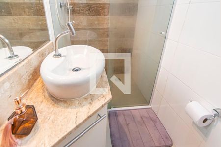 Banheiro de apartamento à venda com 2 quartos, 90m² em Vila Linda, Santo André