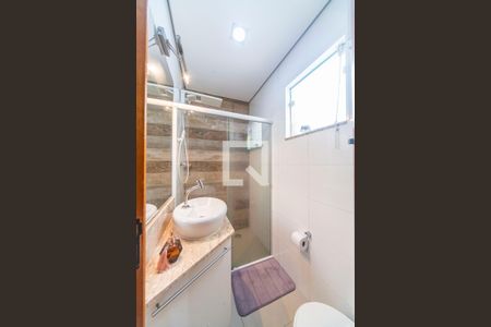 Banheiro de apartamento à venda com 2 quartos, 90m² em Vila Linda, Santo André