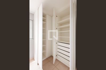 Quarto 1 de apartamento para alugar com 2 quartos, 56m² em Parque Senhor do Bonfim, Taubaté