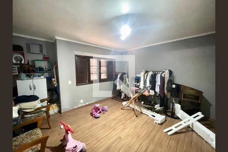 Quarto 1 de casa à venda com 6 quartos, 400m² em Vila Barros, Guarulhos