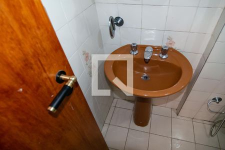 Banheiro Social de apartamento à venda com 2 quartos, 54m² em Bela Vista, São Paulo