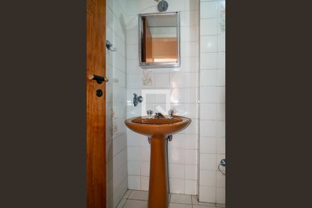 Banheiro Social de apartamento à venda com 2 quartos, 54m² em Bela Vista, São Paulo