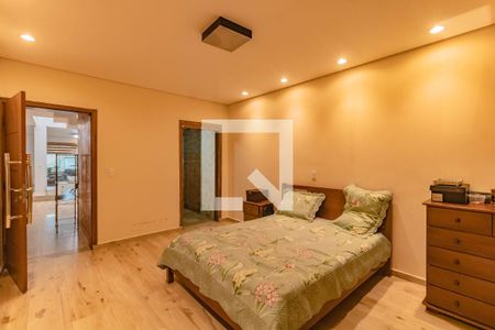 Casa à venda com 4 quartos, 449m² em Cidade Vargas, São Paulo