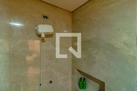 Casa à venda com 4 quartos, 449m² em Cidade Vargas, São Paulo