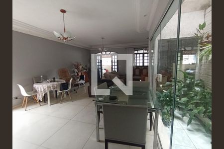 Casa para alugar com 4 quartos, 500m² em Parque Sao Luis, São Paulo