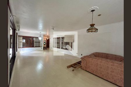 Sala de casa para alugar com 4 quartos, 390m² em Ideal, Novo Hamburgo