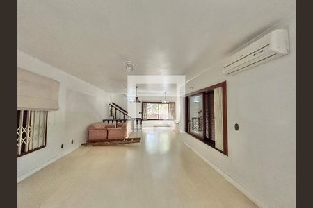 Sala de casa para alugar com 4 quartos, 390m² em Ideal, Novo Hamburgo