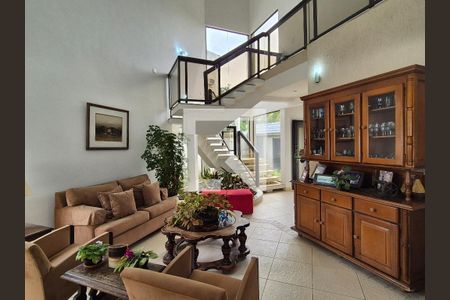 Casa de Condomínio para alugar com 4 quartos, 400m² em Vargem Pequena, Rio de Janeiro