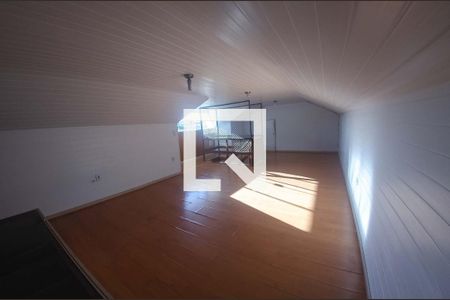 Casa para alugar com 4 quartos, 280m² em Umbará, Curitiba