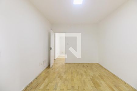 Quarto 1 de casa para alugar com 3 quartos, 350m² em Jardim Textil, São Paulo