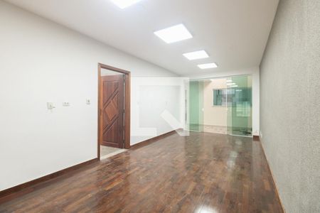 Sala de casa para alugar com 3 quartos, 350m² em Jardim Textil, São Paulo