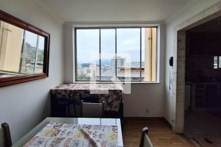 Sala de apartamento à venda com 2 quartos, 110m² em Morro do Estado, Niterói