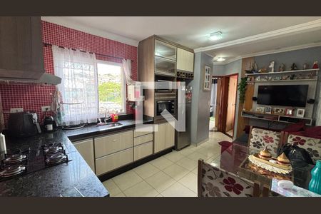 Sala/Cozinha de apartamento à venda com 2 quartos, 76m² em Jardim Marek, Santo André
