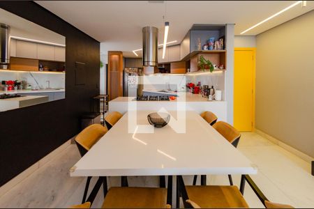 Sala de apartamento à venda com 3 quartos, 110m² em Belvedere, Belo Horizonte