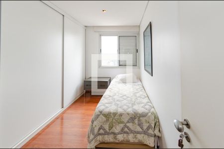 Quarto 1 de apartamento à venda com 3 quartos, 110m² em Belvedere, Belo Horizonte