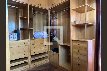 Casa à venda com 3 quartos, 443m² em Interlagos, São Paulo