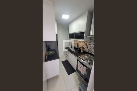 Cozinha de apartamento à venda com 2 quartos, 57m² em Vila Nova Jundiainopolis, Jundiaí