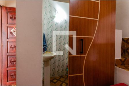 Lavabo de casa para alugar com 2 quartos, 70m² em Jardim Almanara, São Paulo