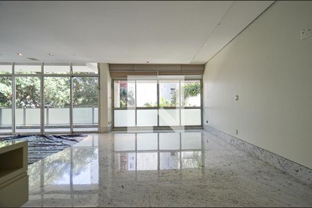 Sala de Estar de apartamento para alugar com 5 quartos, 410m² em Serra, Belo Horizonte