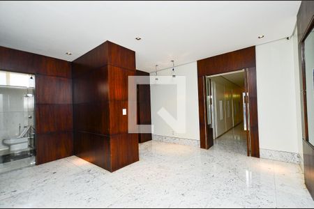 Corredor de apartamento para alugar com 5 quartos, 410m² em Serra, Belo Horizonte