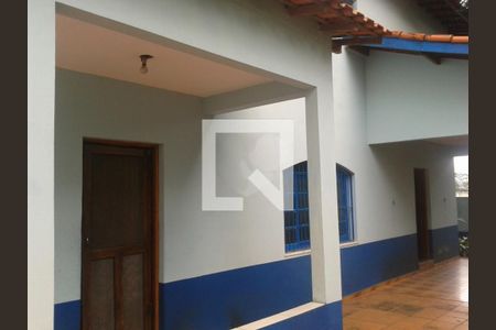 Casa à venda com 4 quartos, 246m² em Jardim Santa Helena, São Paulo