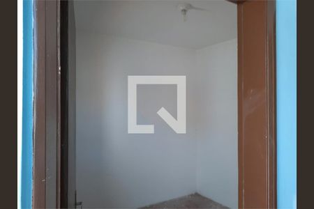 Casa à venda com 4 quartos, 246m² em Jardim Santa Helena, São Paulo