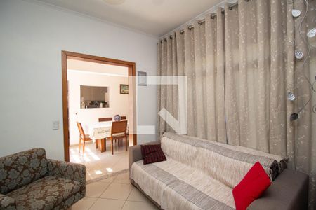 Sala de Estar de casa à venda com 4 quartos, 196m² em Jardim Santo Elias, São Paulo