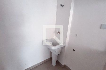 Sala/CozinhaSala/Cozinha de apartamento para alugar com 1 quarto, 28m² em Vila Lucia, São Paulo