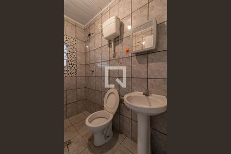 Banheiro de casa para alugar com 1 quarto, 60m² em Vila Ré, São Paulo