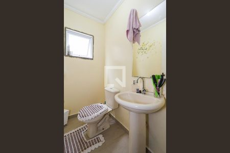Lavabo de casa para alugar com 3 quartos, 166m² em Jardim Oliveiras, Taboão da Serra