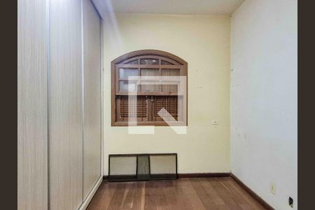 Quarto 1 de casa de condomínio para alugar com 5 quartos, 197m² em Vila Pirajussara, São Paulo