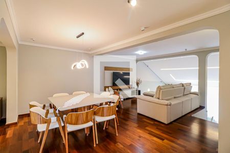 Sala de casa para alugar com 5 quartos, 550m² em Vila Pirajussara, São Paulo