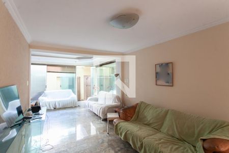 Sala de casa à venda com 3 quartos, 340m² em Alípio de Melo, Belo Horizonte