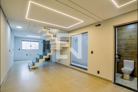 Sala de casa à venda com 3 quartos, 147m² em Jardim Utinga, Santo André