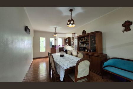 Sala de casa à venda com 4 quartos, 240m² em Vila Humaita, Santo André